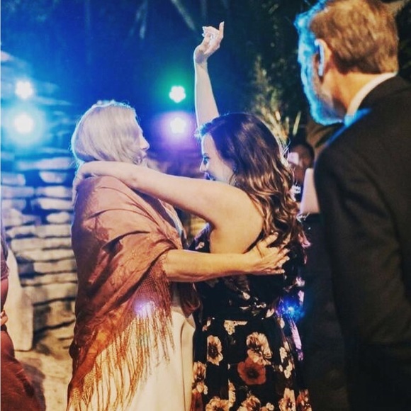 Meet your Posher, Liza - Picture 4 of 5